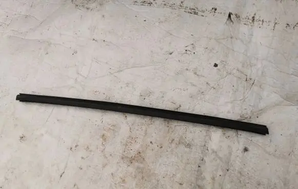 Volvo S60 Front door trim (molding)