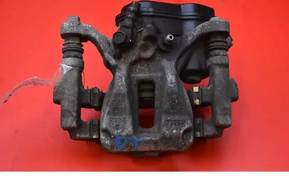 Toyota Corolla E10 Rear brake caliper A006B119B