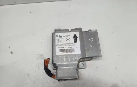 Opel Vectra C Airbag control unit/module 13170589 330518650
