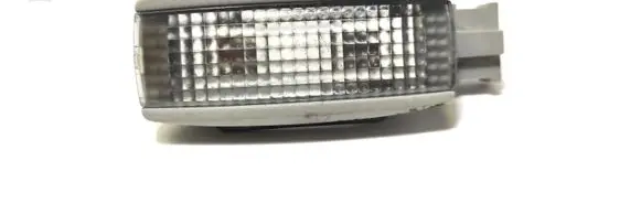 Volkswagen PASSAT B5 Other interior light 3B0947113
