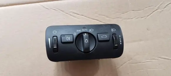 Volvo V40 Light switch