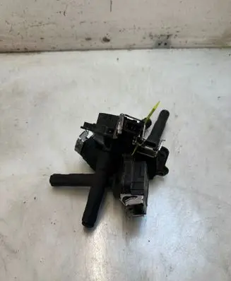 Audi A6 S6 C5 4B High voltage ignition coil 058905105