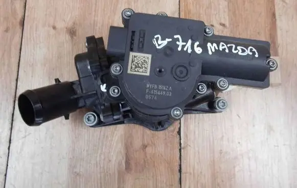 Thermostat/thermostat housing