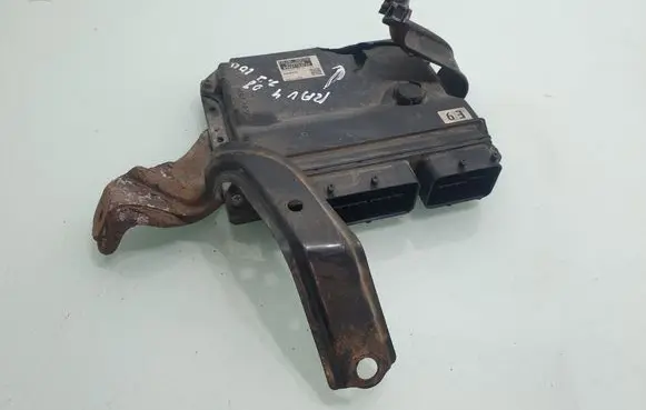 Toyota RAV 4 (XA30) Engine control unit/module 8966142F21