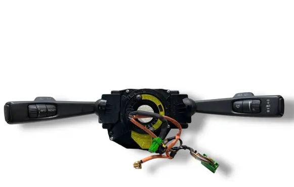 Volvo C30 Wiper turn signal indicator stalk/switch 17D770E P30772253 T0425751