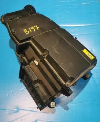 Mercedes-Benz CLC CL203 Air filter box A2710900901