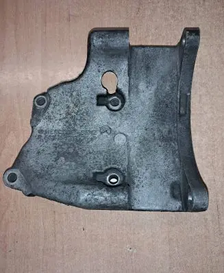 Mercedes-Benz E W124 Engine mounting bracket 6031550735
