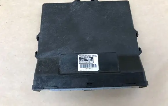 Lexus CT 200H Engine control unit/module ECU 8968176030