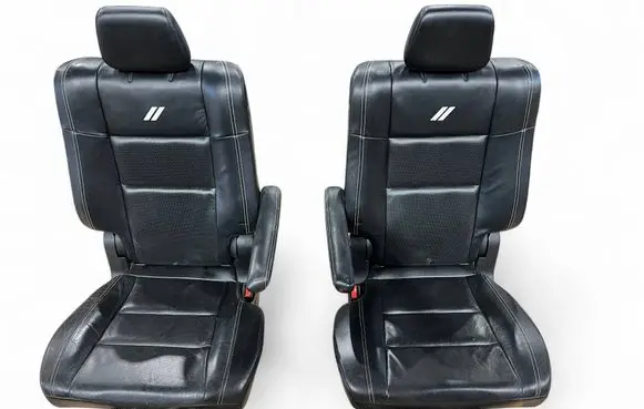 Dodge Durango III Second row seats 