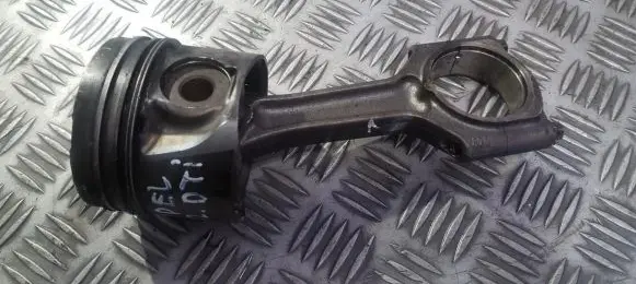 Opel Vectra C Piston with connecting rod
