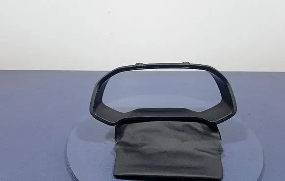 Renault Captur Other sill/pillar trim element 682409204R