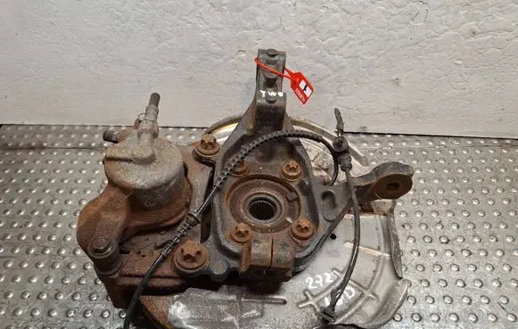 Fiat 500X Front wheel hub spindle knuckle 52028392