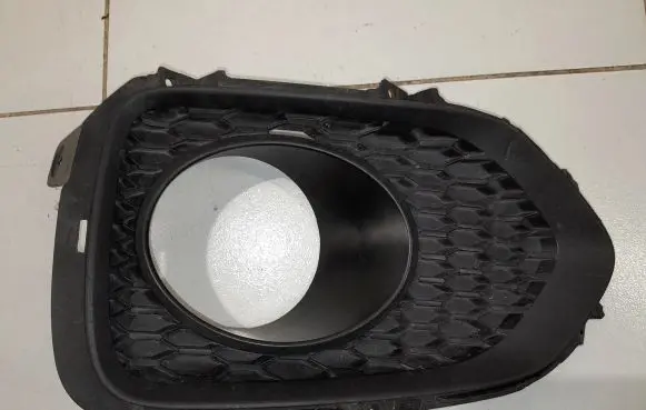 KIA Sorento Front fog light trim/grill 865232P010