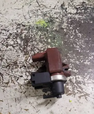 Peugeot 508 Turbo solenoid valve 9654282880