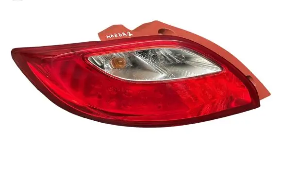 Mazda 2 Rear/tail lights D65151160