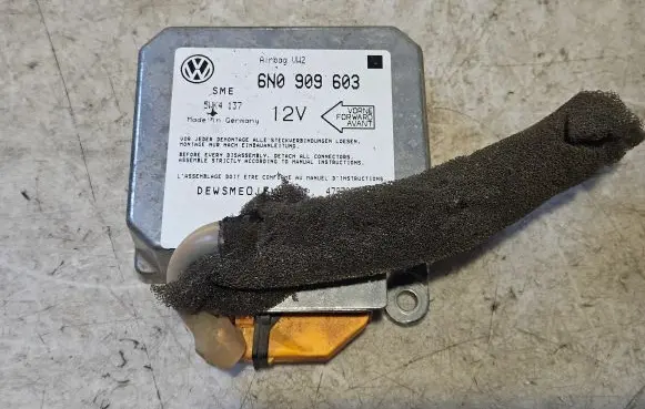 Volkswagen Transporter - Caravelle T4 Airbag control unit/module 6N0909603