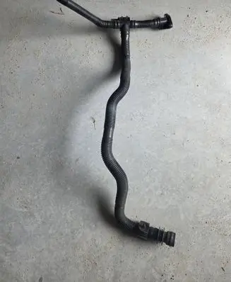 Audi Q7 4L EGR valve line/pipe/hose 06E131848H