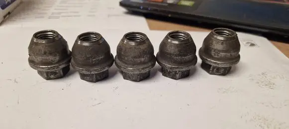 Ford Transit Custom Nuts/bolts 