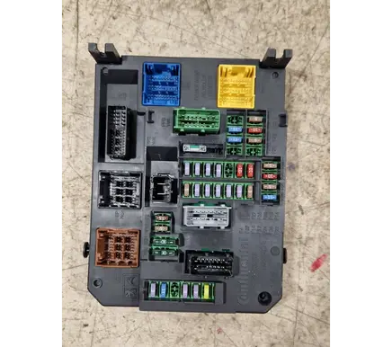 Citroen C4 II Fuse module 9665547480 BSIQ0300 610539268
