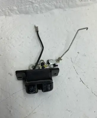 KIA Sorento Tailgate/trunk/boot lock/catch/latch 812303E000