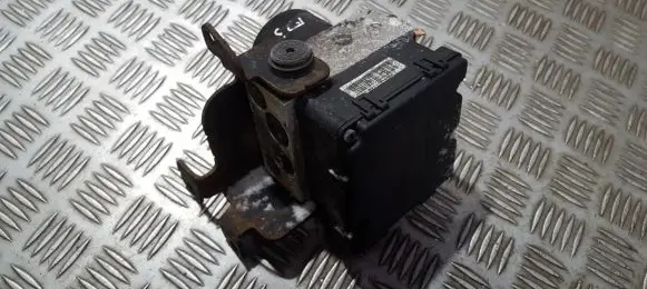 Hyundai Elantra ABS Pump 956002d000