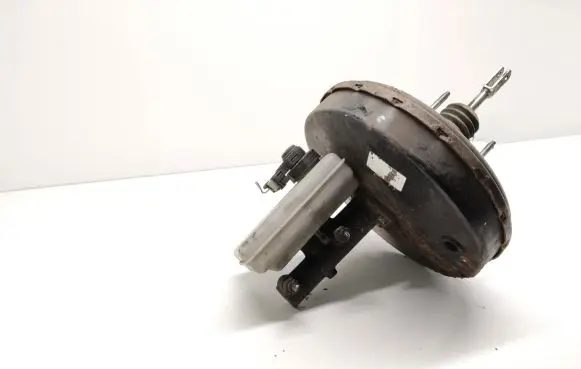 Iveco Daily 4th gen Brake booster