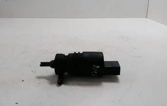 Audi A4 S4 B7 8E 8H Windscreen/windshield washer pump