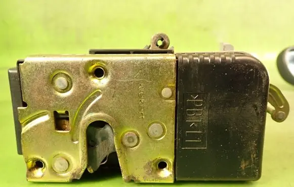 Lancia Phedra Front door lock 6 PIN