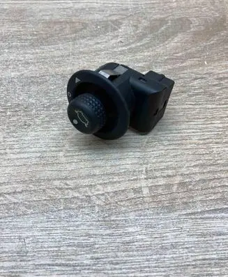 Ford Fiesta Wing mirror switch 93BG17B676BB