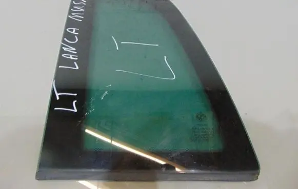 Lancia Musa Rear side window