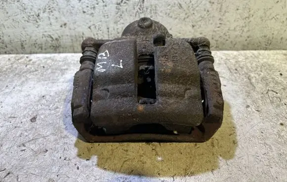 Mercedes-Benz B W245 Front brake caliper