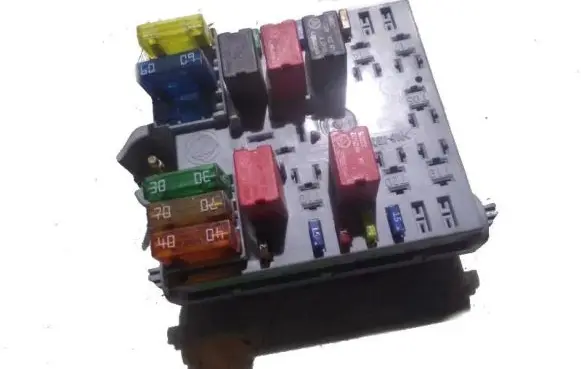 Fiat Punto (188) Fuse box set