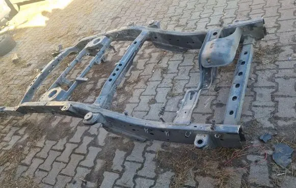 Nissan Navara D23 Frame 430005JU0A 430105JU9A