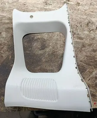 Ford Courier (D)pillar trim (top) ET76K31011A