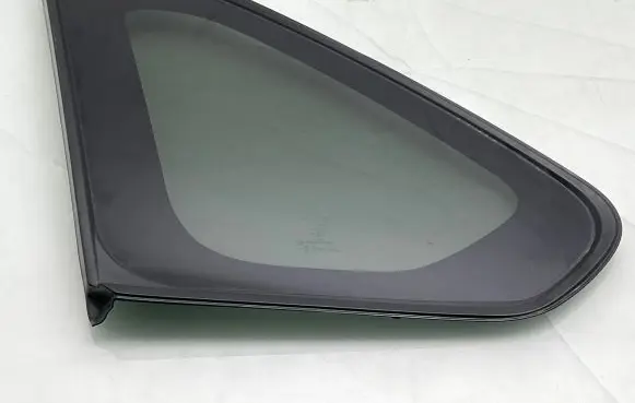 Toyota RAV 4 (XA50) Rear side window 43R005844 NSGM31Q8 D0T23