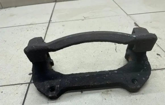 Hyundai Santa Fe Front brake caliper