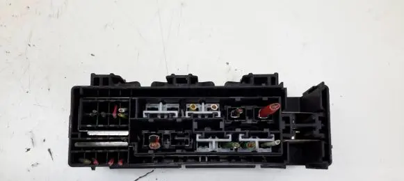 Nissan Almera Tino Fuse box set 71545078