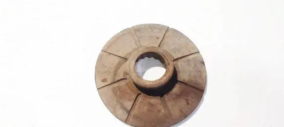 Opel Zafira B Front coil spring rubber mount 90538496