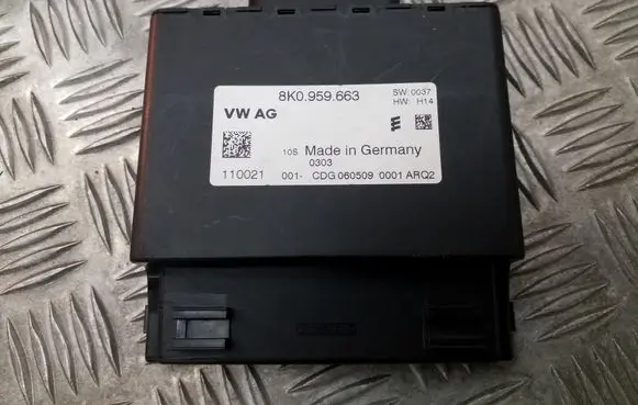Audi A4 S4 B8 8K Power management control unit 8K0959663