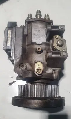 Audi A6 S6 C5 4B Fuel injection high pressure pump 0986444008 059130106BX 4790506006