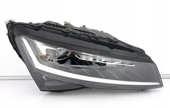 Skoda Superb B8 (3V) Headlight/headlamp 3V1941016D