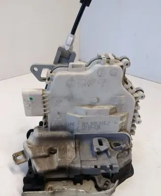 Audi A4 S4 B8 8K Rear door lock 8K0839015C