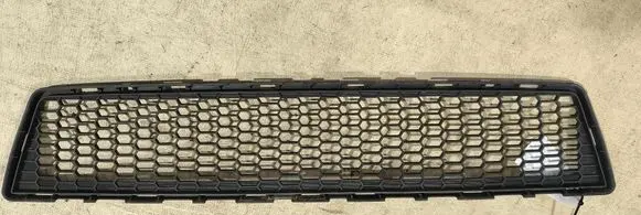 Toyota Verso Front bumper lower grill 531120F040