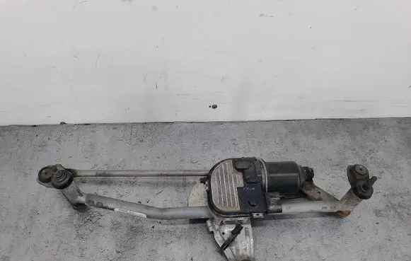 Volkswagen PASSAT B6 Front wiper linkage 