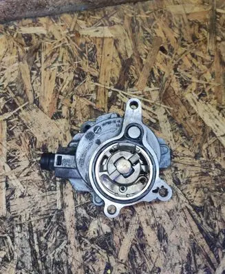 Ford Mondeo MK IV Vacuum pump