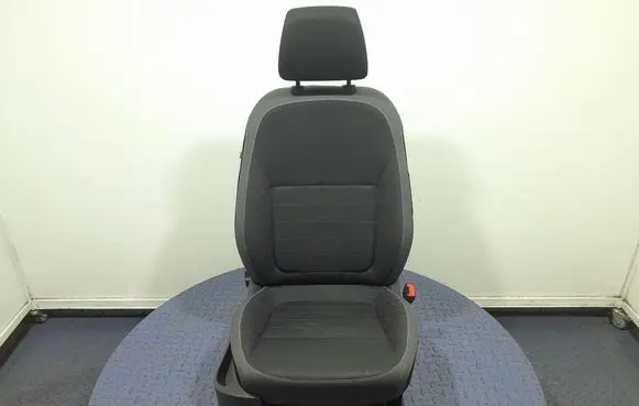 Skoda Fabia Mk3 (NJ) Front passenger seat 