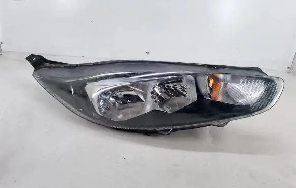 Ford Fiesta Headlight/headlamp