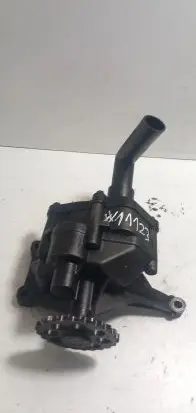 Mercedes-Benz ML W163 Oil pump A6061810901 6061810901