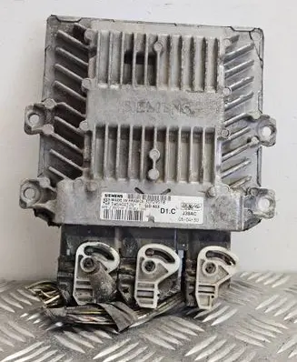 Volvo V50 Engine control unit/module 5WS40212G 30729518 255731431