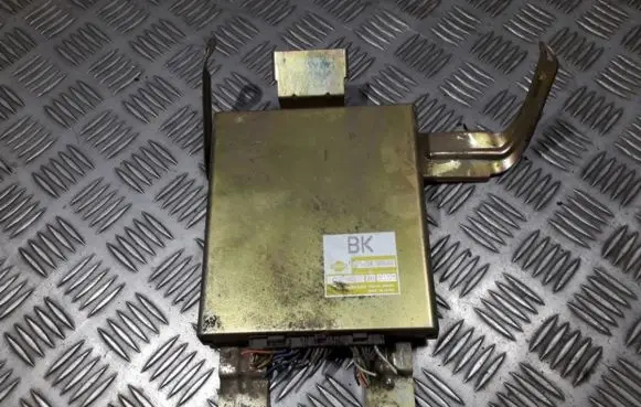 Nissan Sunny Engine control unit/module 2260458c06 edcn86
